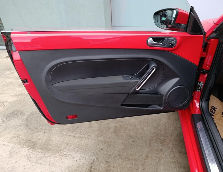 Volkswagen Beetle Kabriolet 1,2 l 77 kw