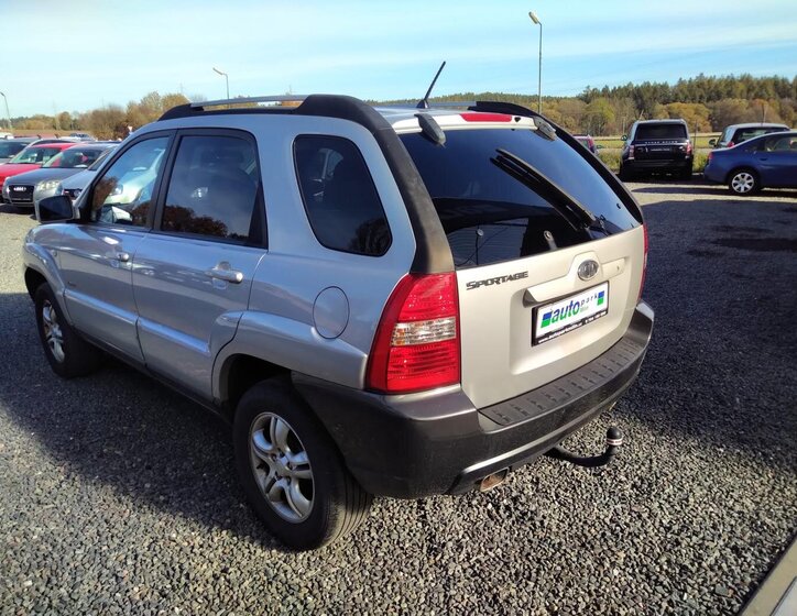 KIA Sportage SUV / Terénní 2,0 l 103 kw