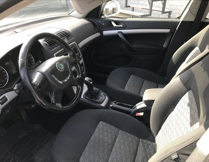 Škoda Octavia Kombi 2,0 l 103 kw