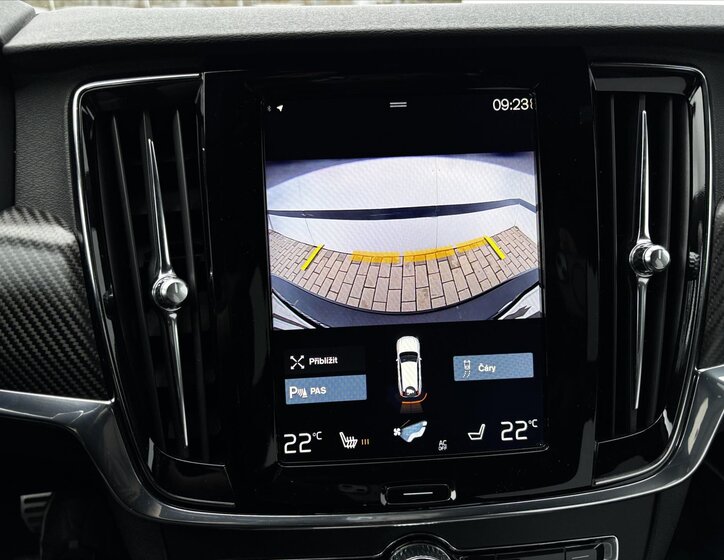 Volvo V90 Kombi 2,0 l 173 kw