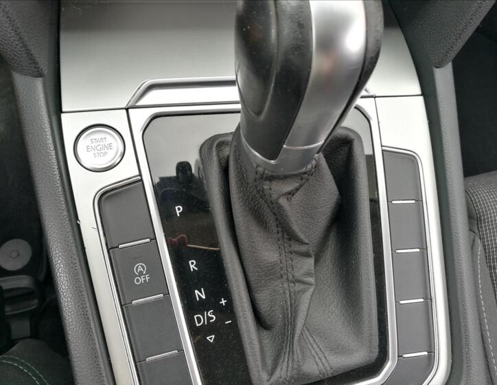 Volkswagen Passat 11