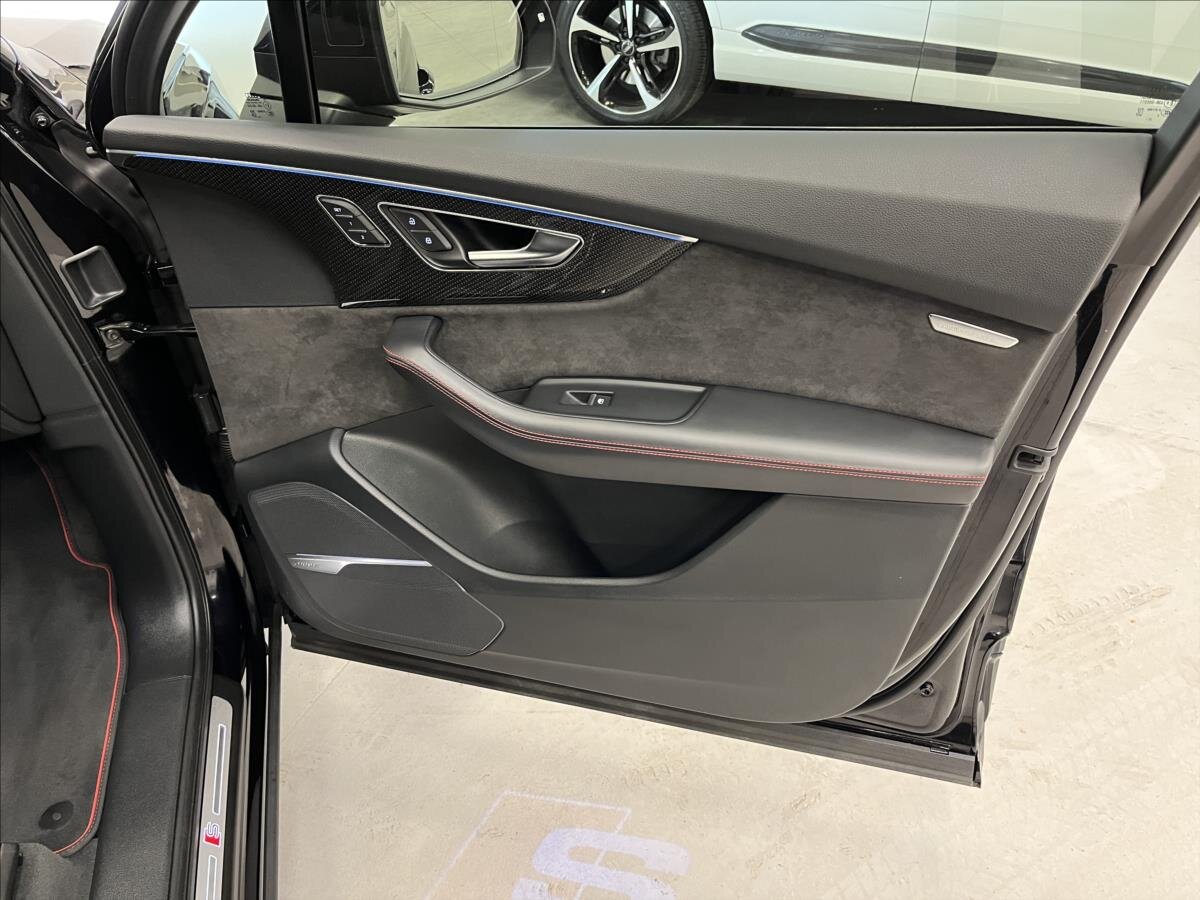 Audi SQ7 Kombi 4,0 l 320 kw