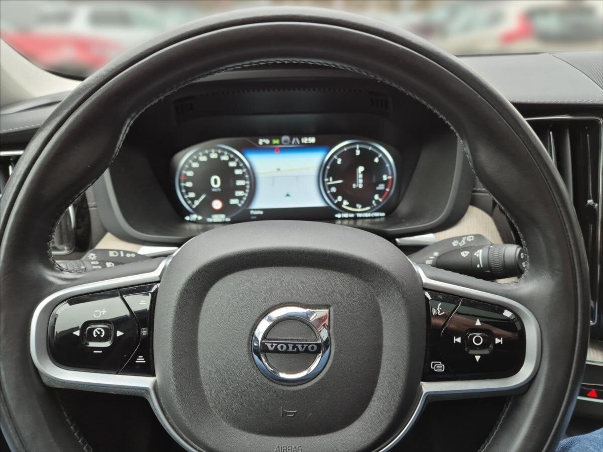 Volvo XC60 SUV 2,0 l 177 kw