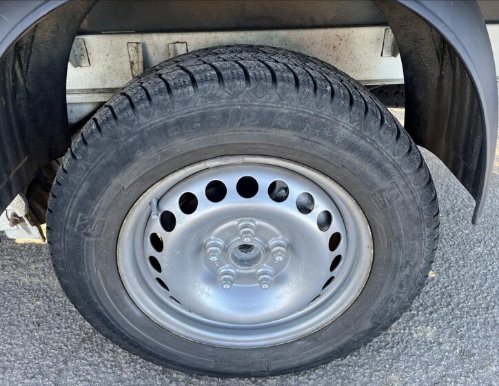 Volkswagen Transporter Valník 1,9 l 75 kw