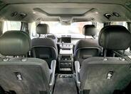 Land Rover Defender 18