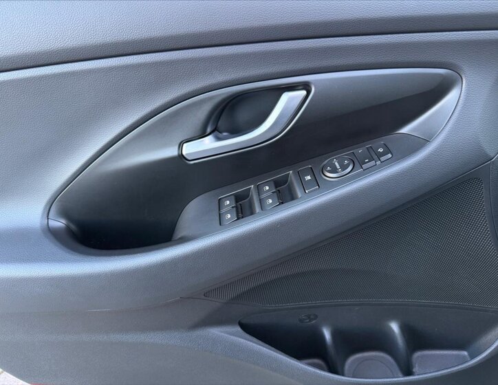 Hyundai i30 Kombi 998,0 73 kw