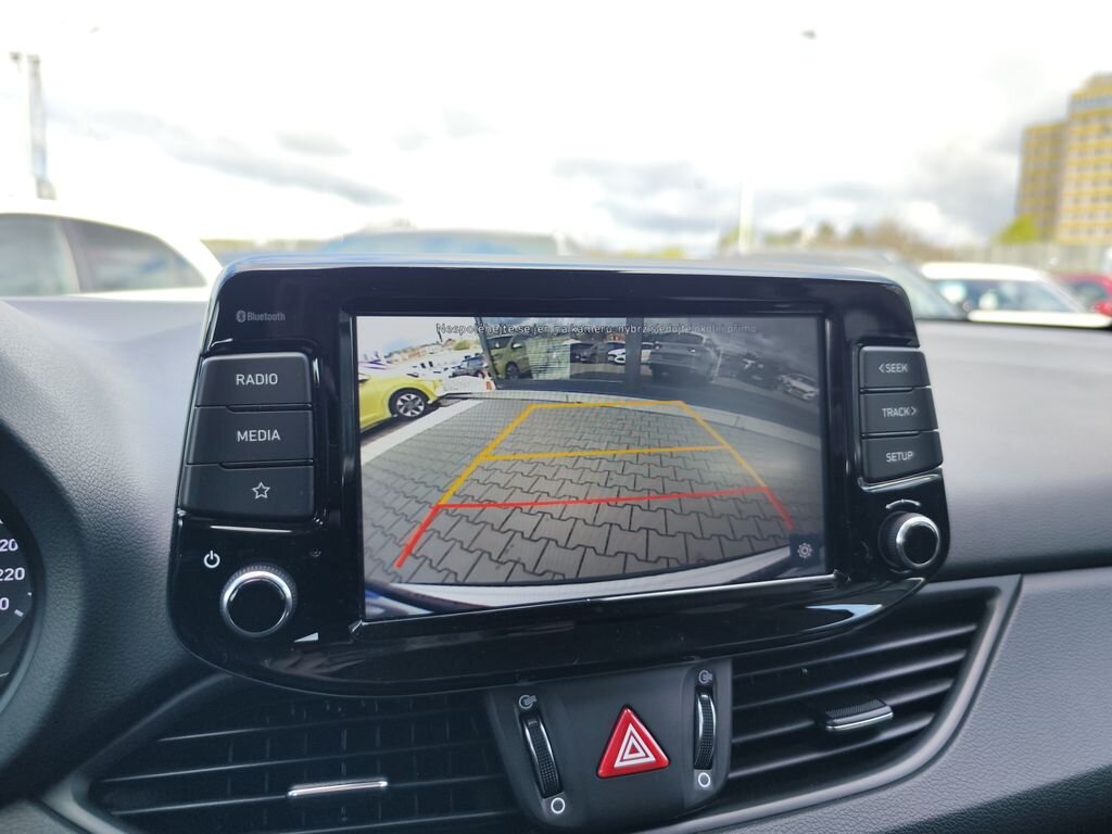 Hyundai i30 Kombi 998,0 88 kw