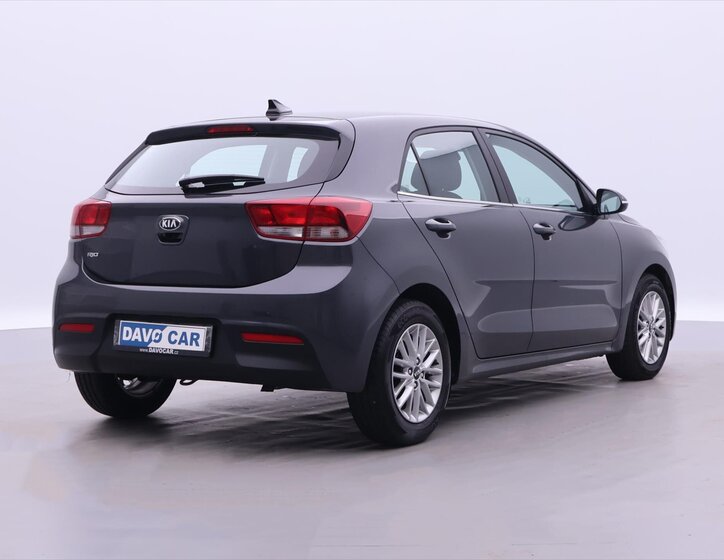 KIA Rio 7