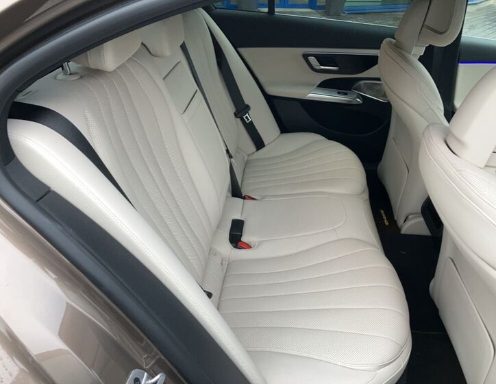 Mercedes-Benz Třídy E Sedan / Limuzína 2,0 l 290 kw