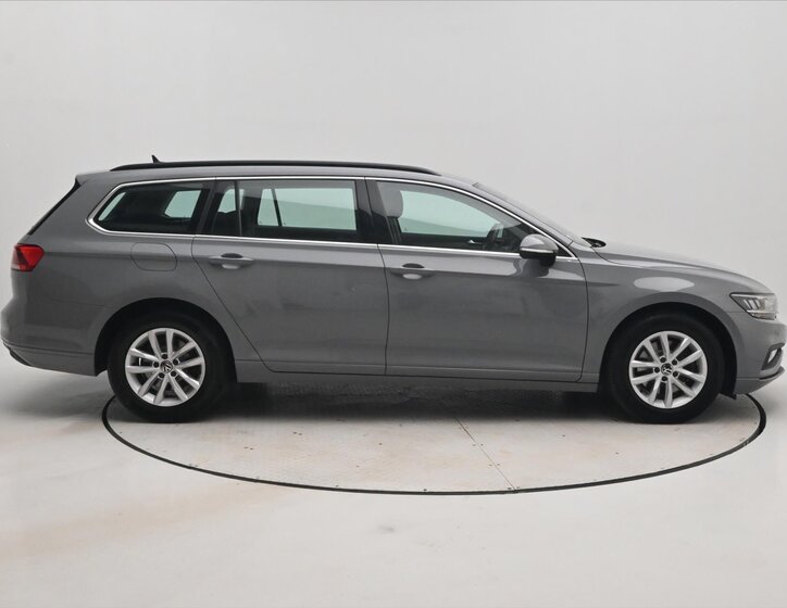 Volkswagen Passat Kombi 2,0 l 110 kw