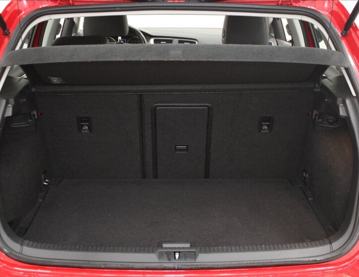 Volkswagen Golf Hatchback 1,2 l 81 kw