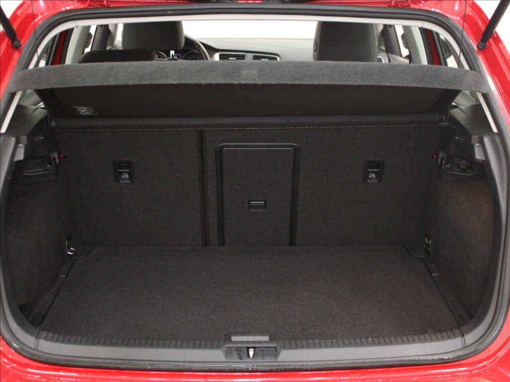 Volkswagen Golf Hatchback 1,2 l 81 kw