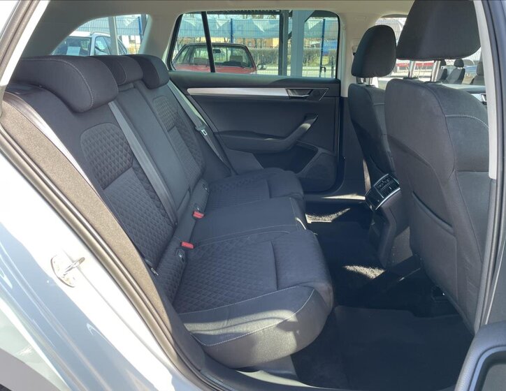 Škoda Superb Kombi 2,0 l 110 kw