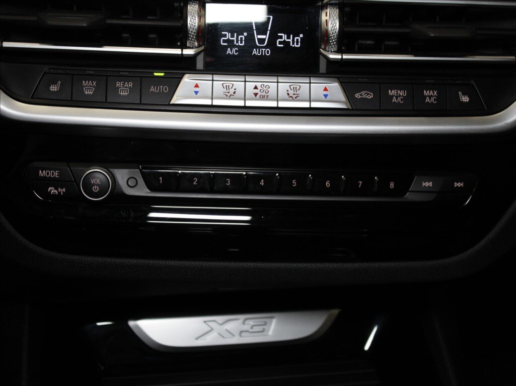 BMW X3 SUV / Terénní 3,0 l 210 kw