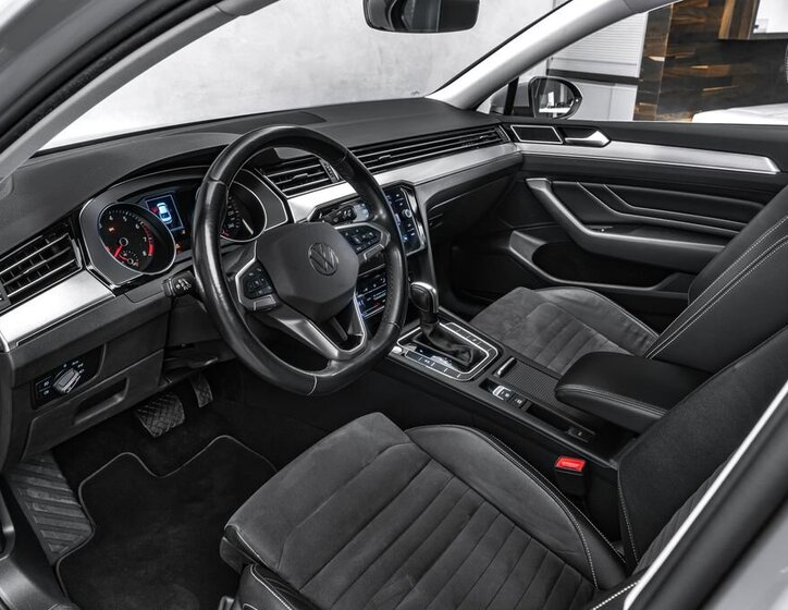 Volkswagen Passat Sedan 1,5 l 110 kw