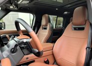 Land Rover Defender SUV / Terénní 4,4 l 467 kw