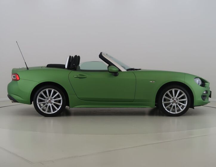 Fiat 124 Spider 12