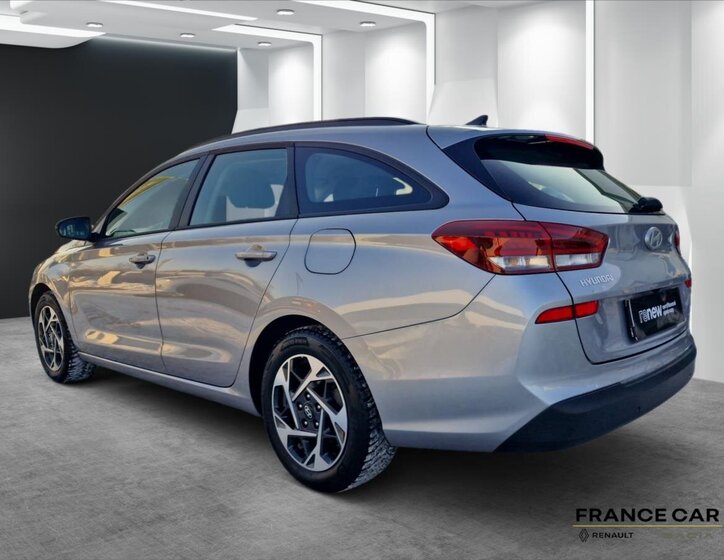 Hyundai i30 Kombi 998,0 73 kw