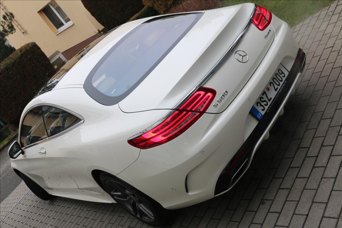 Mercedes-Benz Třídy S Kupé 4,7 l 335 kw