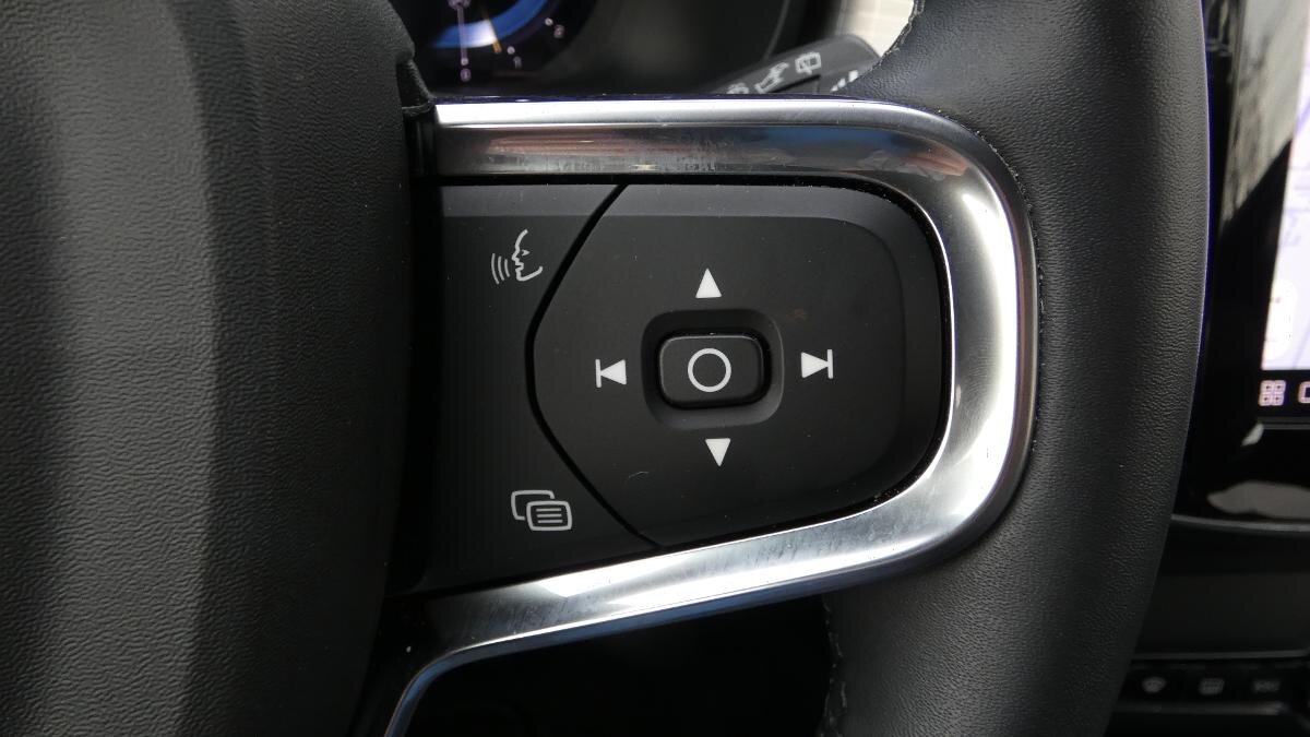 Volvo XC40 SUV / Terénní 2,0 l 120 kw