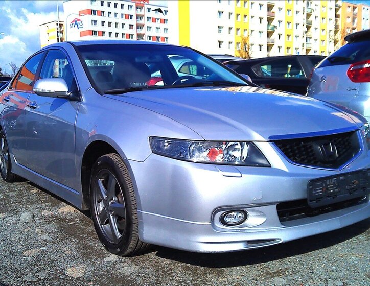 Honda Accord Sedan / Limuzína 2,4 l 140 kw