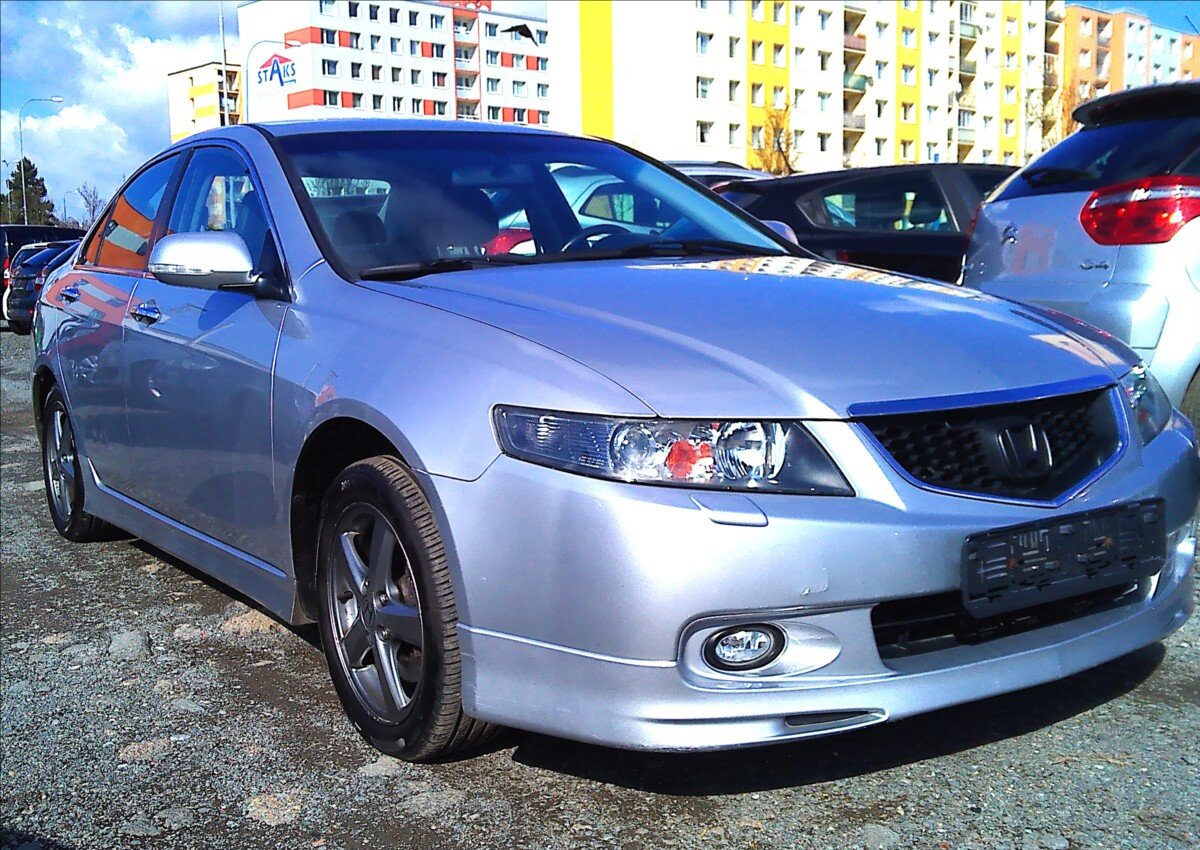 Honda Accord Sedan / Limuzína 2,4 l 140 kw