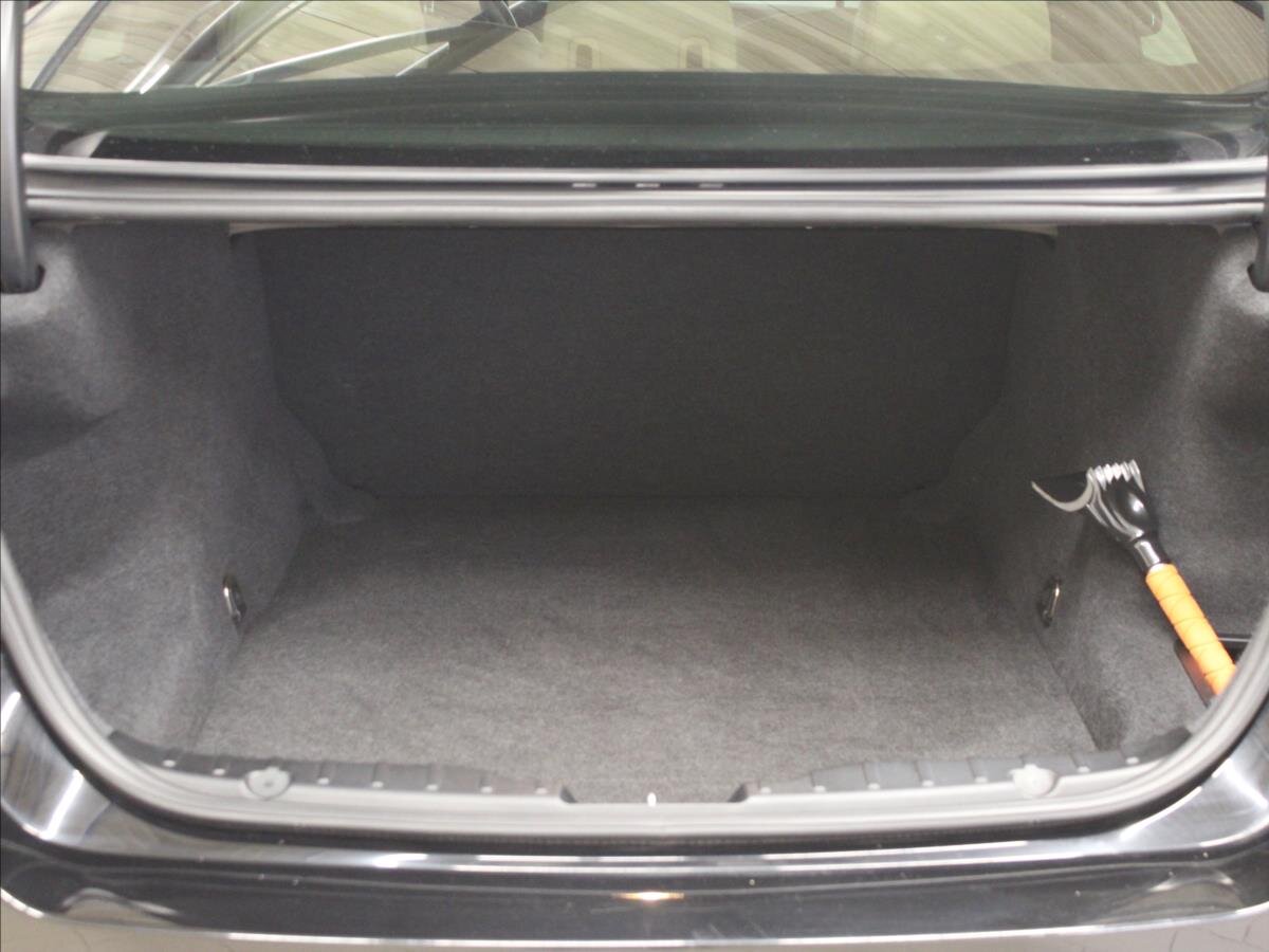 BMW Řada 5 Sedan / Limuzína 3,0 l 150 kw