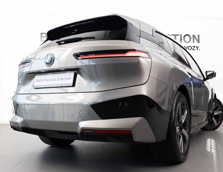 BMW iX SUV 0,0 240 kw
