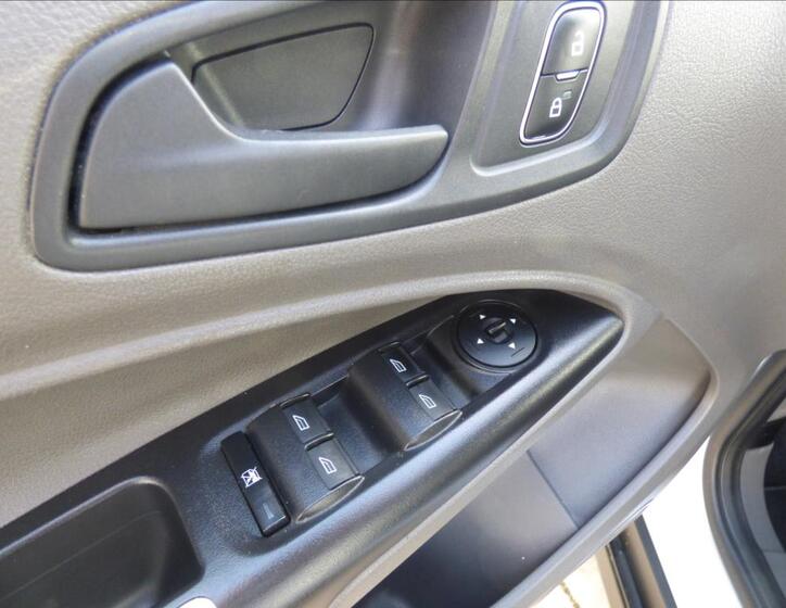 Ford Transit Connect 15