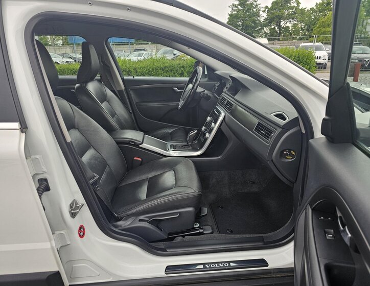 Volvo XC70 Kombi 2,0 l 133 kw