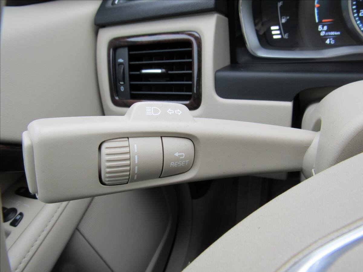 Volvo S80 Sedan 2,0 l 133 kw