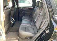 Porsche Cayenne 12