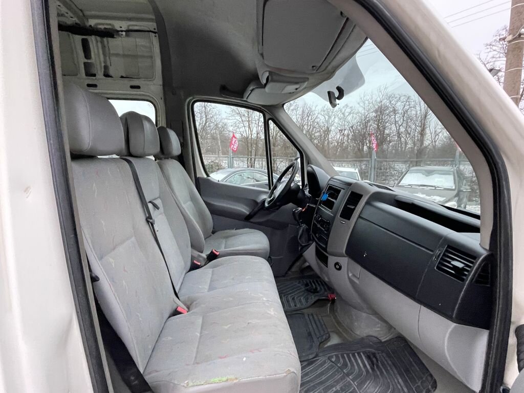 Volkswagen Crafter Skříň 2,5 l 80 kw