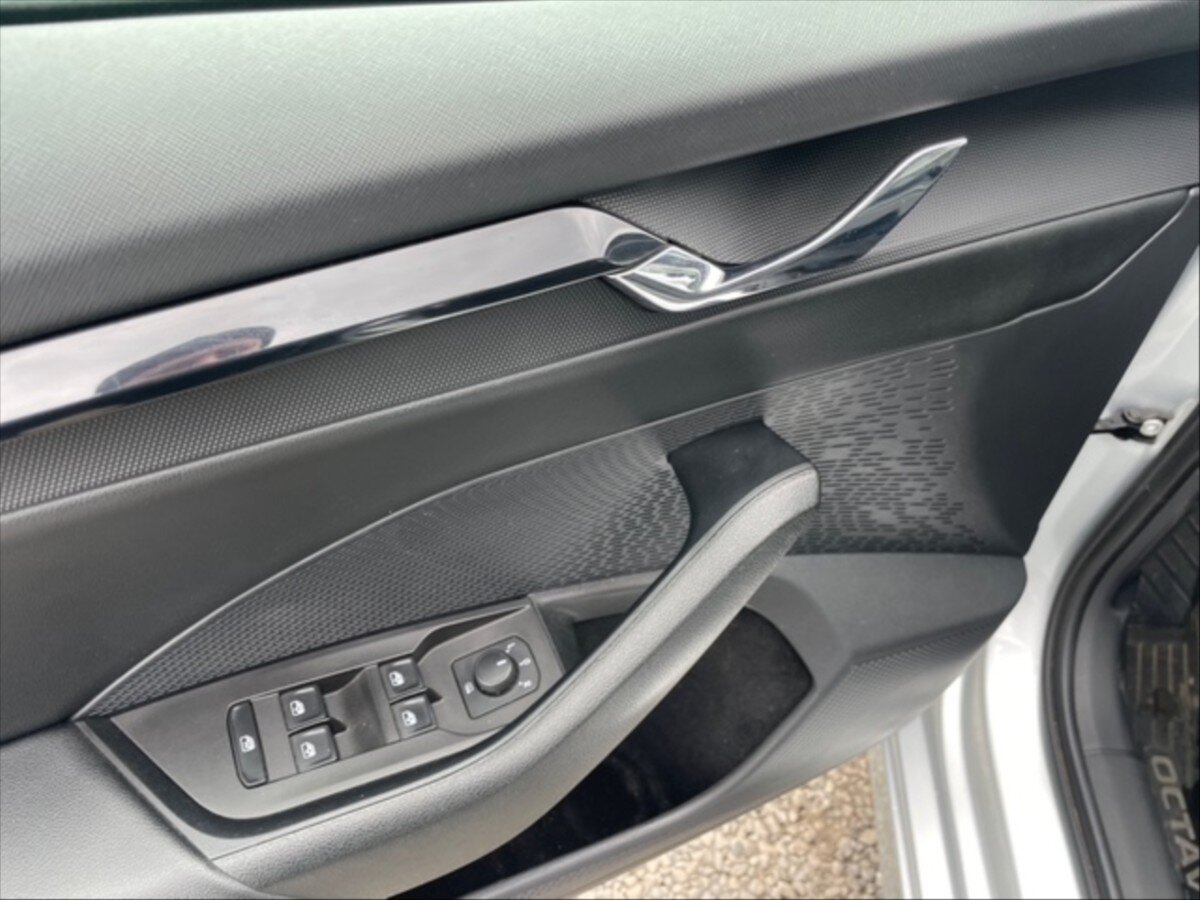 Škoda Octavia Kombi 2,0 l 110 kw