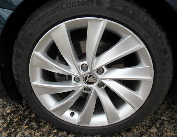 Škoda Superb Kombi 2,0 l 140 kw