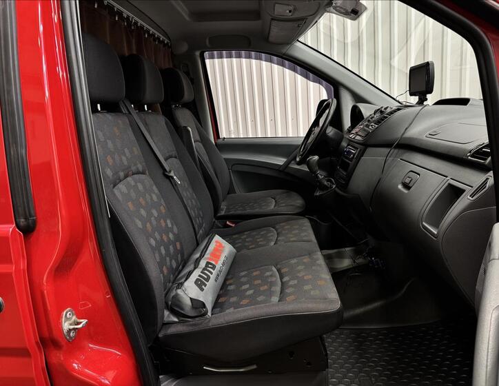 Mercedes-Benz Vito 33
