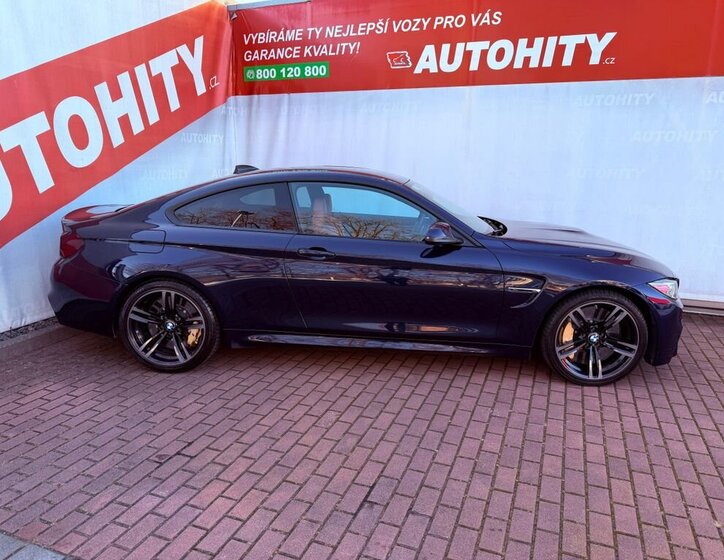 BMW M4 Kupé 3,0 l 317 kw