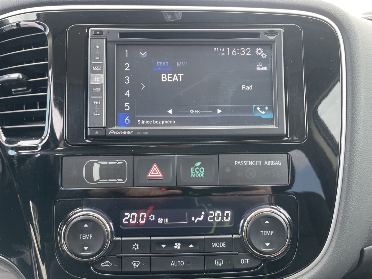 Mitsubishi Outlander SUV / Terénní 2,3 l 110 kw