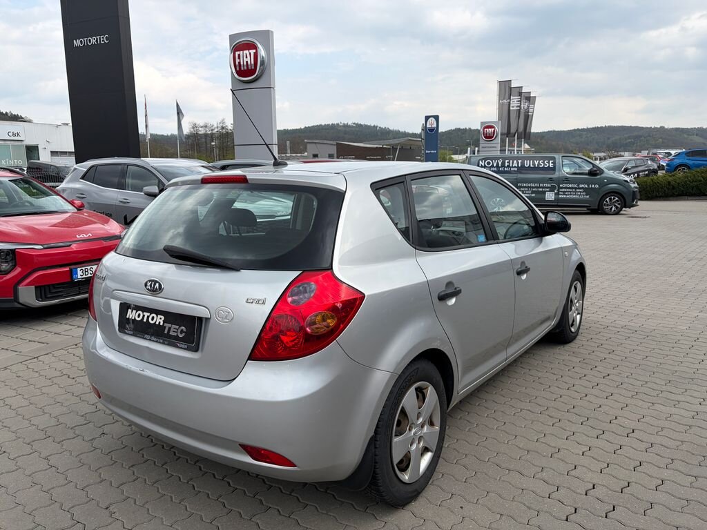 KIA Ceed Hatchback 1,6 l 84 kw