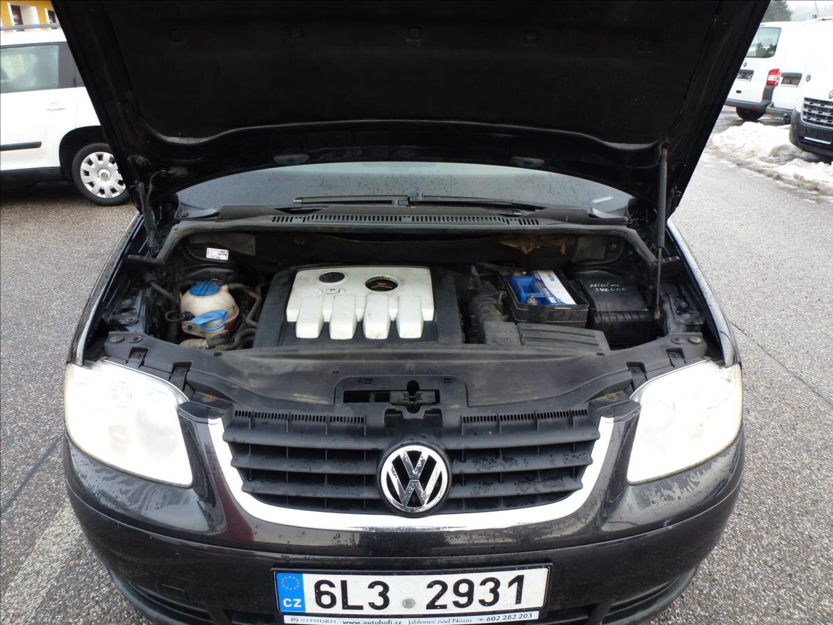 Volkswagen Touran Kombi 2,0 l 100 kw