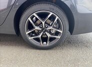 KIA Ceed 4