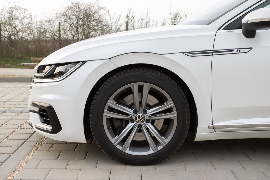 Volkswagen Arteon Sedan / Limuzína 2,0 l 176 kw