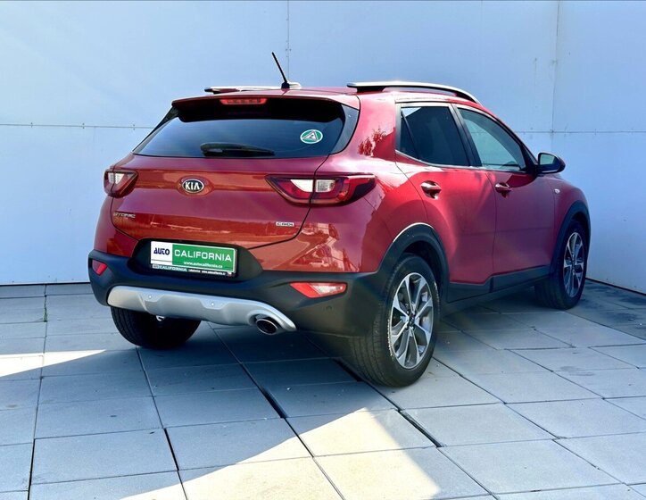 KIA Stonic SUV 1,6 l 81 kw