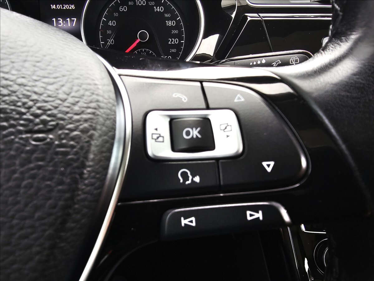 Volkswagen Touran Kombi 1,4 l 110 kw