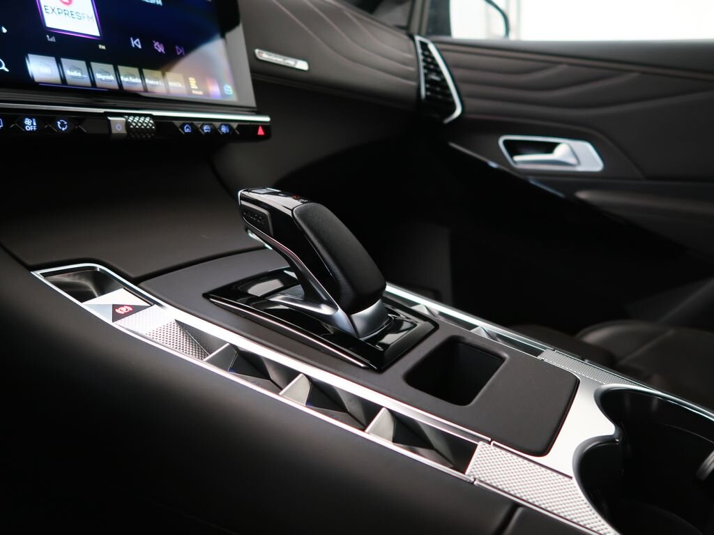 DS Automobiles DS7 Crossback SUV / Terénní 1,6 l 133 kw