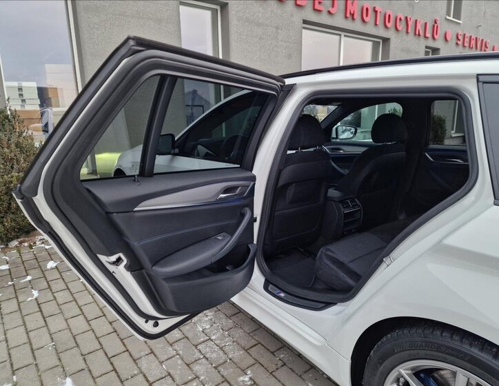 BMW Řada 5 18