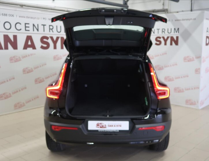 Volvo XC40 Kombi 2,0 l 145 kw