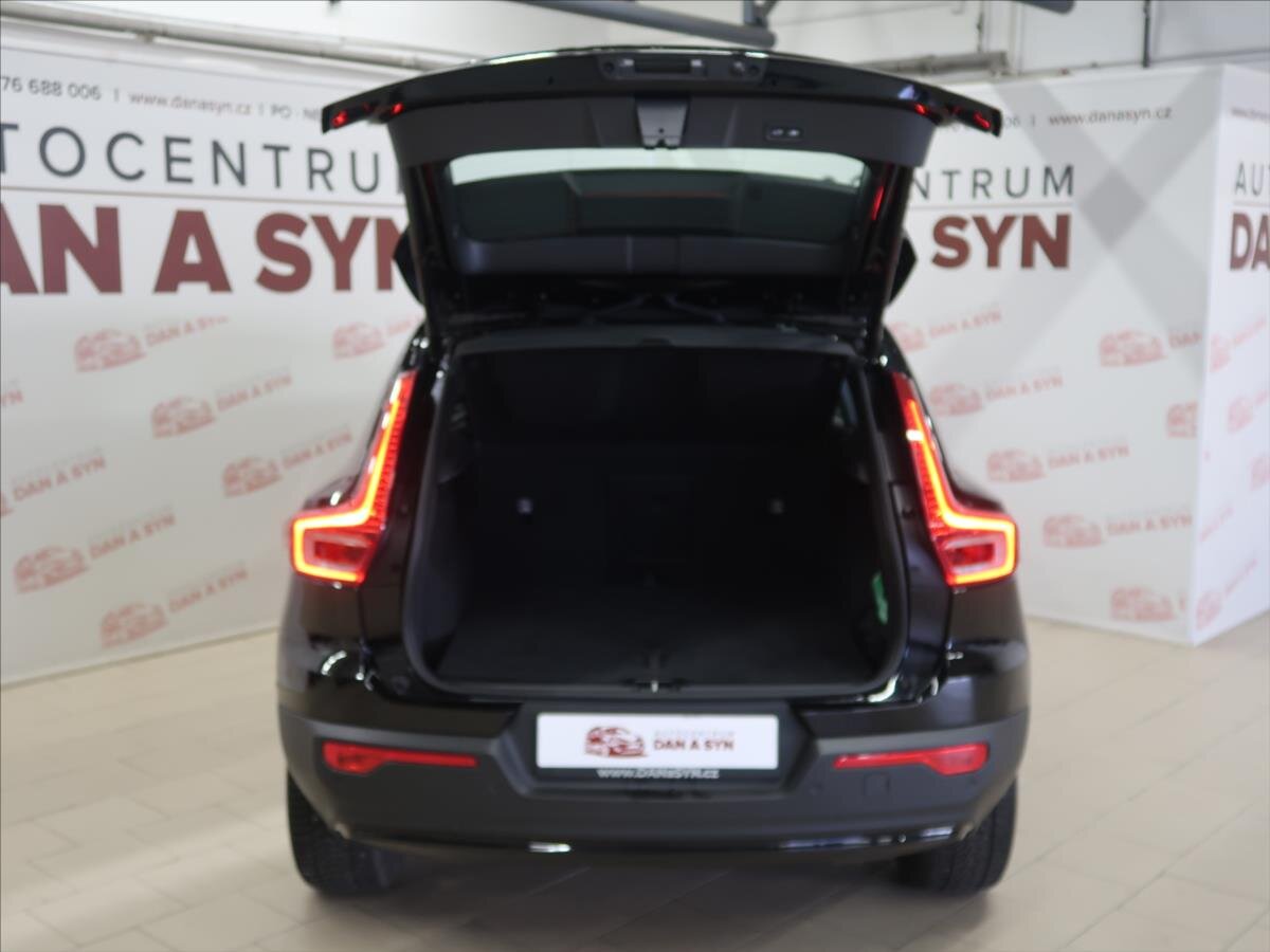 Volvo XC40 Kombi 2,0 l 145 kw