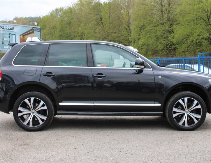 Volkswagen Touareg SUV / Terénní 3,0 l 165 kw