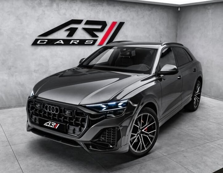 Audi Q8 SUV / Terénní 3,0 l 210 kw